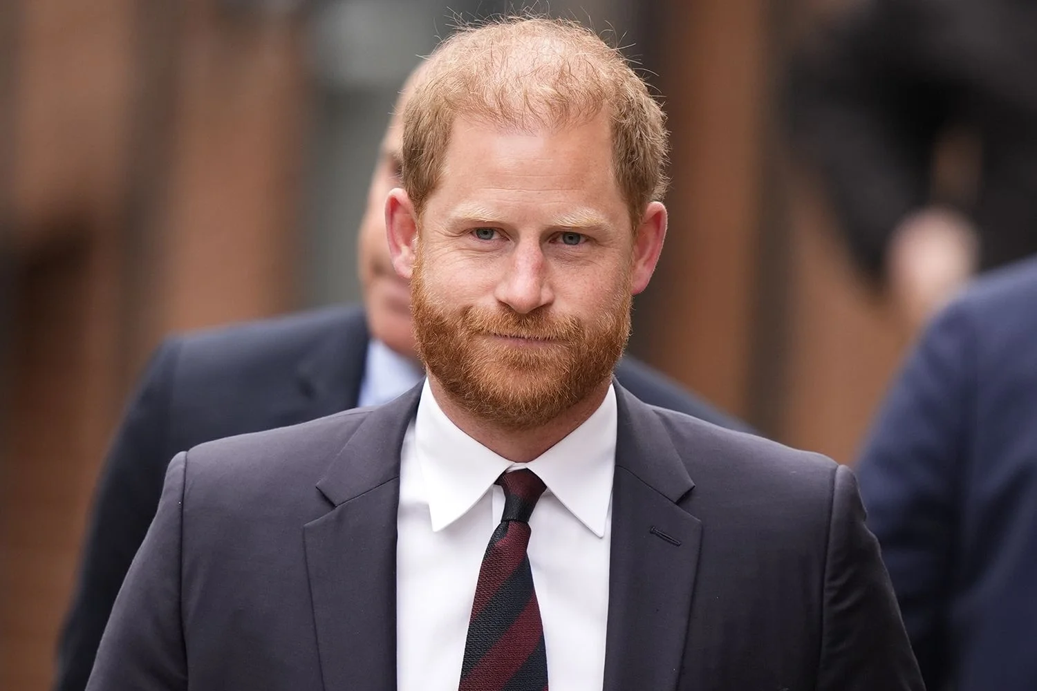 Private Investigator at Center of Prince Harry Privacy Case Claims His Confession Was Forged