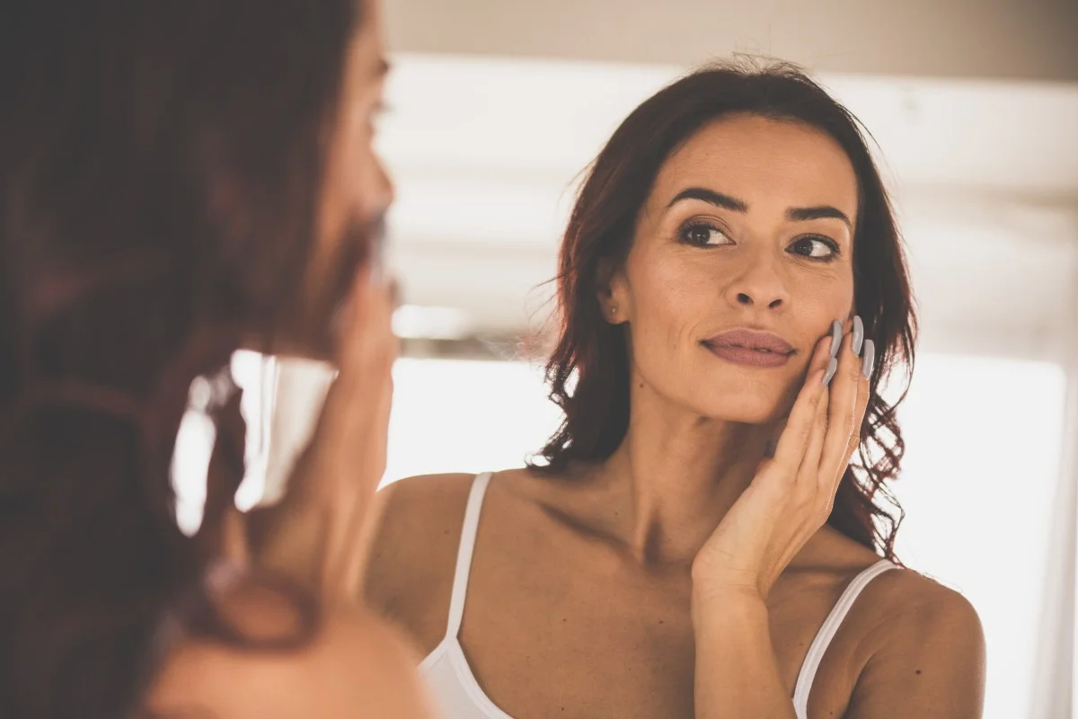 Bye, Greasy Sunscreen! This Acne-Safe SPF Keeps Skin Glowy and Protected