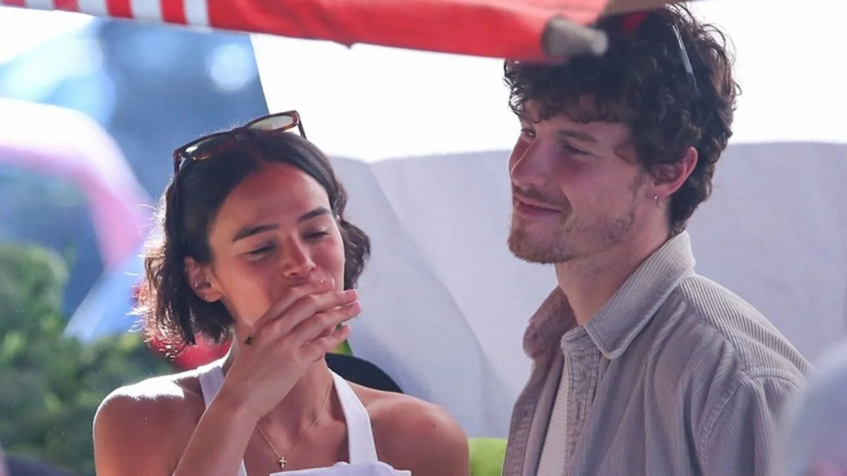 Shawn Mendes & Girlfriend Bruna Marquezine Visit Farmers Market in Rio de Janeiro