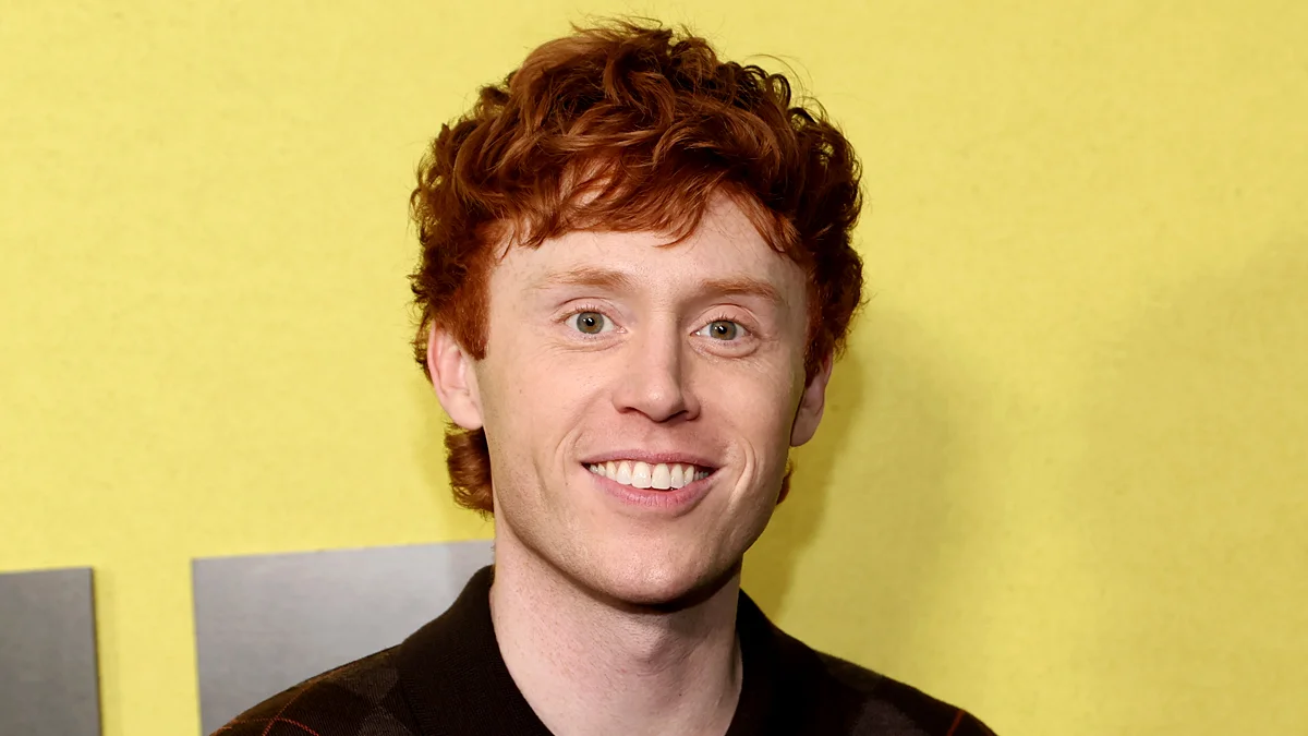 SNL’s Ben Marshall Talks Most Embarrassing Dating Story & the Most Romantic Thing He’s Ever Done