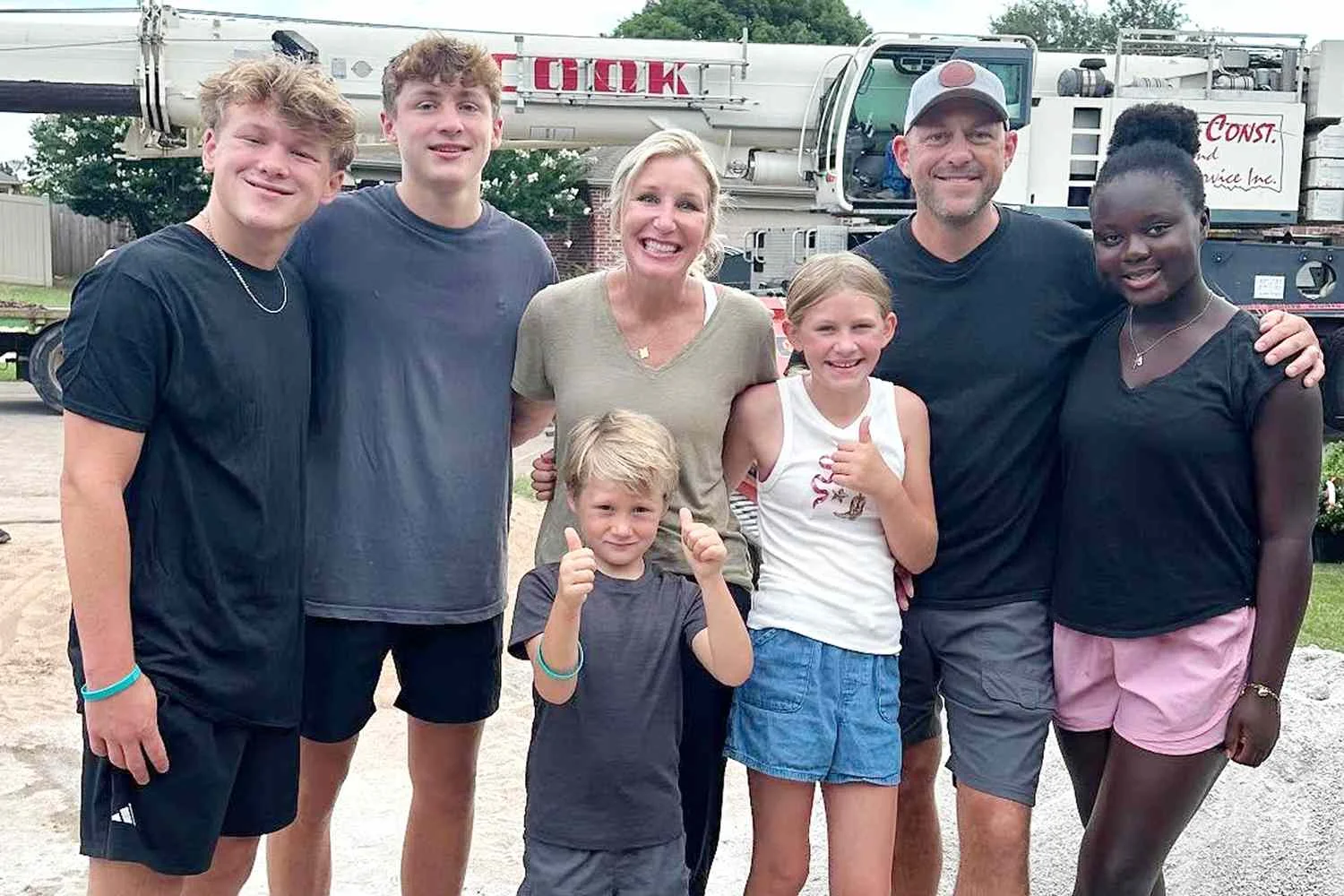 Dave and Jenny Marrs' 5 Kids: All About the “Fixer to Fabulous” Stars’ Sons and Daughters